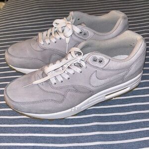 Nike air max 1 suede ash grey men’s size 8
